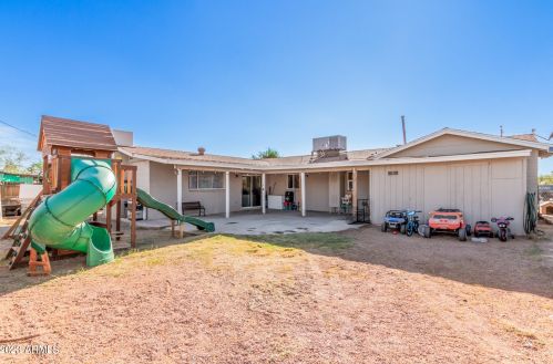 1115 29 Ave, Phoenix AZ 85009-5716 exterior