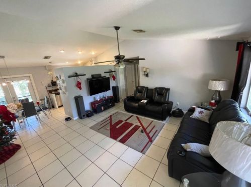 660 6th St, Naples FL  34117-9323 exterior