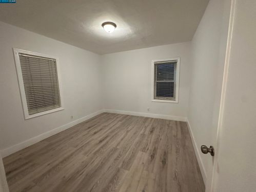 1171 Columbia St, West Pittsburg, CA 94565-2758