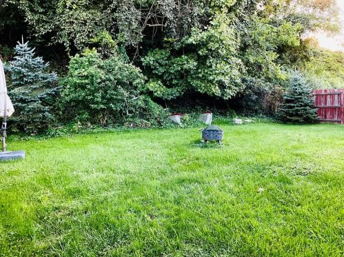 135 Clubvue Dr, Pittsburgh PA  15122-1923 exterior