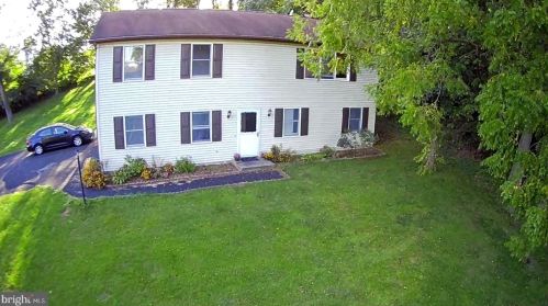 5 Eastwood Dr, Carlisle, PA 17015-9799