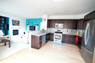 24002 11th Pl, Redmond WA  98075-8136 exterior