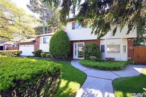 55 Belmont Ave, Hicksville, NY 11803-5244