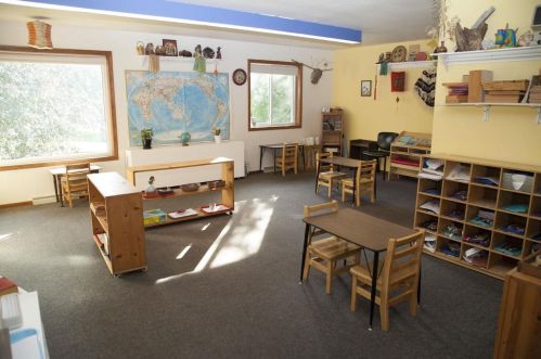 211 Parkway Dr, Mount Horeb, WI 53572-2189