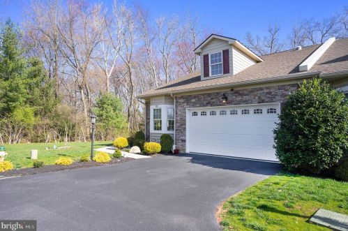 593 Township Line Rd, Blue Bell, PA 19422-2162