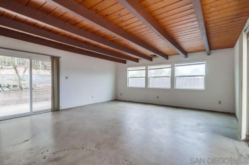 5735 Amarillo Ave, La Mesa CA 91942-2889 exterior