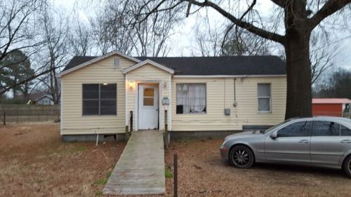 404 Avenue 3, Atkins, AR 72823-4245