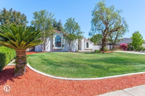 12306 Red Rose Way, Bakersfield, CA 93312-3526