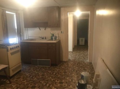 1442 45th St, North Bergen NJ  07047-2722 exterior