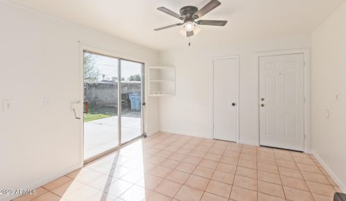 2333 41st Dr, Phoenix AZ  85009-1062 exterior