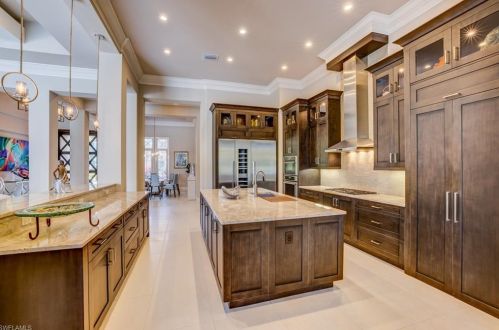 4257 Deephaven Ln, Naples FL 34119-8616 exterior