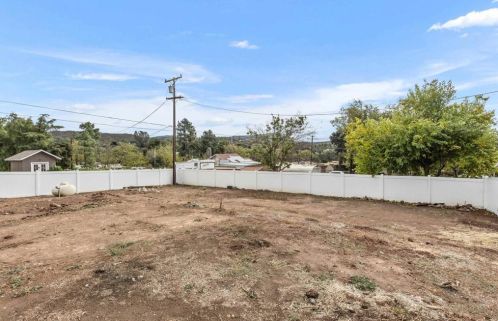 1323 Willowside Ter, Alpine CA  91901-1664 exterior