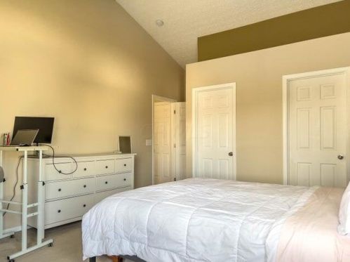 2264 Kilchurn Dr, Marion OH  43302-8739 exterior