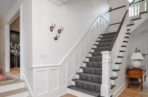 30 Glenwood St, Natick MA 01760-5649 exterior