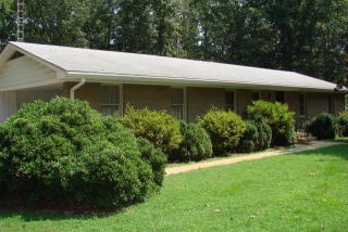120 Logan Rd, Paris, TN 38242-8811