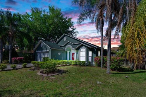 1208 Falconcrest Blvd, Apopka, FL 32712-2358