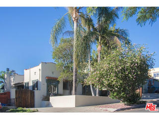 827 Micheltorena St, Los Angeles CA  90026-2701 exterior
