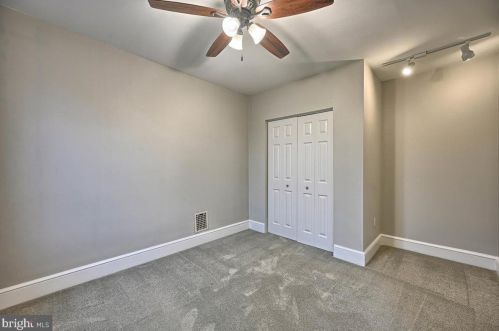 415 College Ave, Lancaster PA  17603-3319 exterior