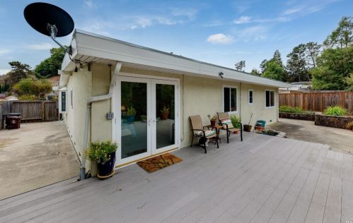 1789 Sarah Dr, Pinole CA  94564-2213 exterior
