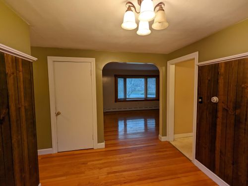 97 Wheeler Ave, Salem NH  03079-3494 exterior