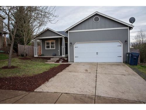 6065 Pebble Ct, Springfield OR  97478-8580 exterior