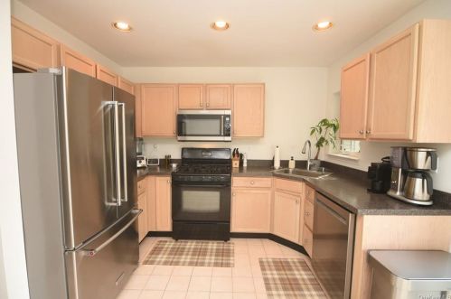 13 Lake Marie Ln, Bedford Hills NY  10507-1231 exterior