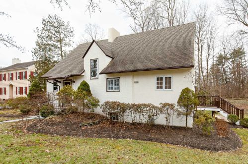 19 Loockerman Ave, Poughkeepsie NY 12601-5026 exterior