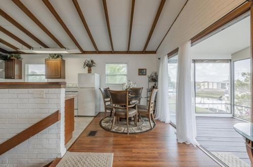 1047 Schooner Ln, Moore Haven FL  33471-8231 exterior