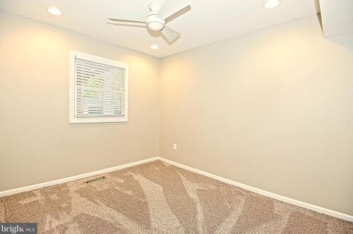 7 Pigeon Pl, Berkeley Township NJ  08721-1915 exterior