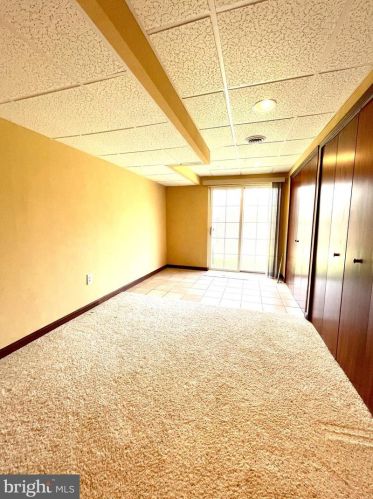 1222 Oxford Cir, Lansdale PA 19446-6652 exterior