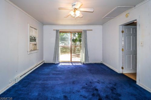 16 Superfine Rd, High Bridge, NJ 08829-1102