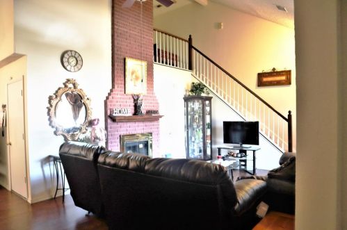 653 Meadowbrook St, Allen, TX 75002-4731