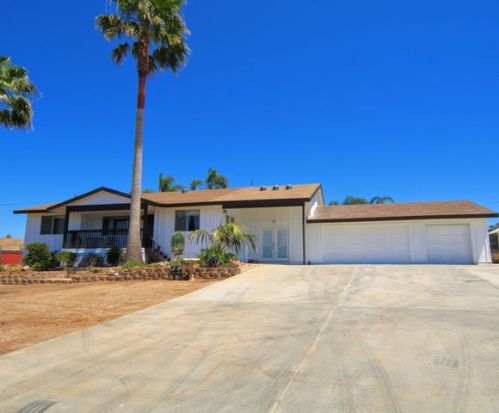 2441 Stockton Ln, Vista, CA 92084-1814