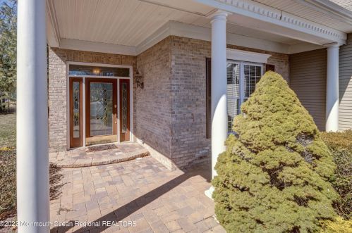2 Sawgrass St, Jackson Twp, NJ 08527-4023