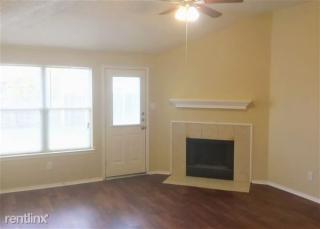 1009 Ridge Top Dr, Burleson TX  76028-7381 exterior