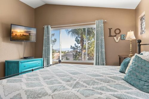 29524 Westwind Dr, Lake Elsinore CA  92530-1242 exterior