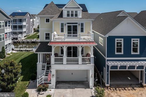 38312 Canal St, Millville, DE 19970-4169
