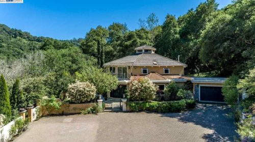 35655 Palomares Rd, Hayward, CA 94552-9634