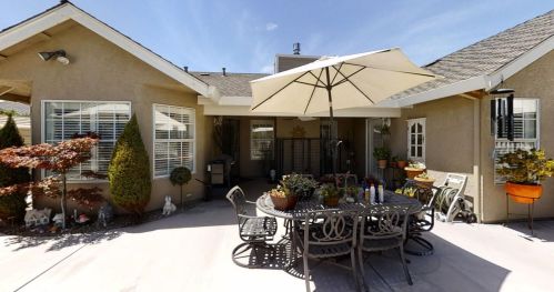 3960 Michelle Lynn Ct, Turlock CA  95382-8518 exterior