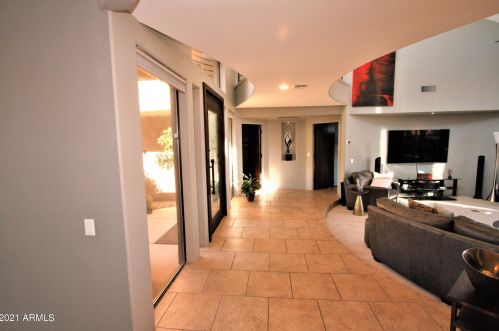 15904 Thistle Dr, Scottsdale AZ 85268-4347 exterior