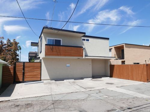 3969 Oregon St, San Diego, CA 92104-2849