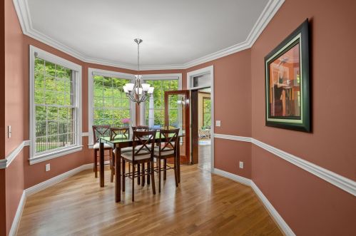 3466 Reeves Dr, Covington KY  41017-9436 exterior