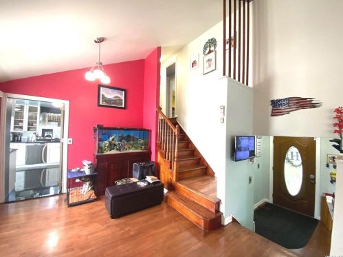 29 Jamaica Ave, Wheatley Heights NY  11798-3027 exterior