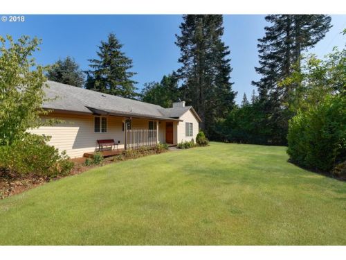 32590 Divers Rd, Estacada, OR 97023-8578