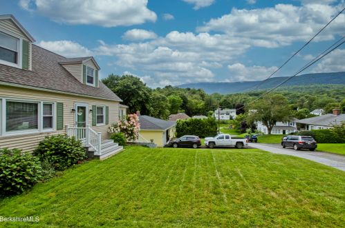 3 Mckinley St, Adams, MA 01220-1411