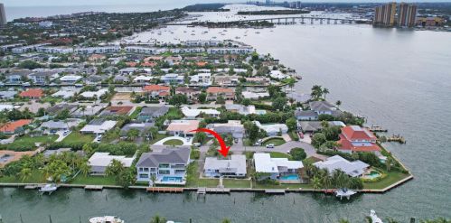 1050 Bimini Ln, West Palm Beach, FL 33404-2704