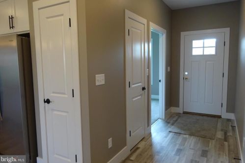 704 Shook Ct, Upton, PA 17225-8567