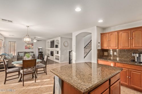 9417 Pioneer St, Tolleson AZ  85353-1504 exterior