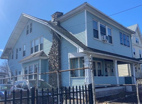82 Beardsley St, Bridgeport CT  06607-1611 exterior