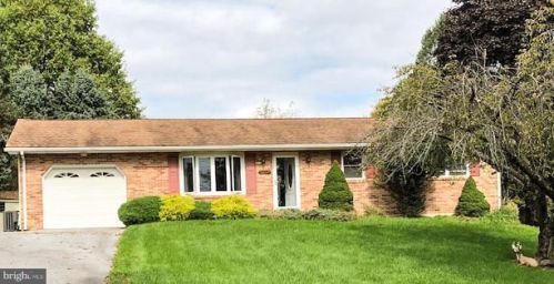 1257 Roush Rd, Hummelstown, PA 17036-9622